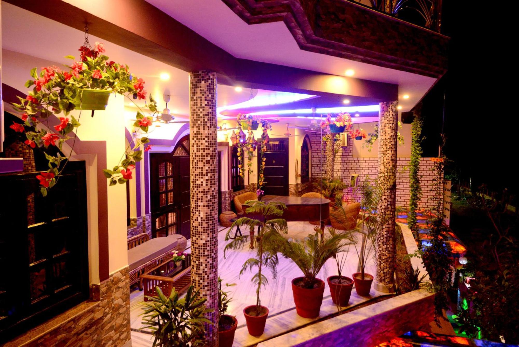 Aman Homestay, A Boutique Hotel Агра Экстерьер фото