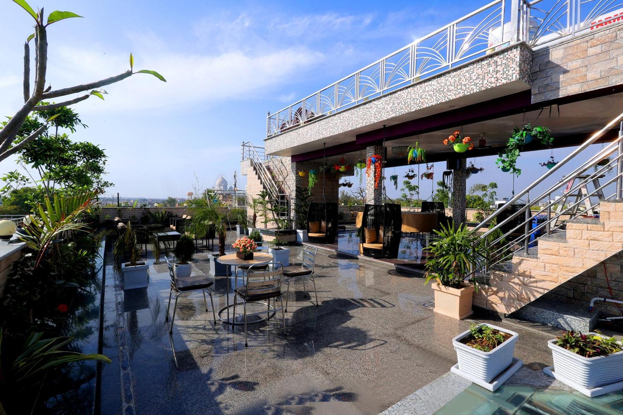 Aman Homestay, A Boutique Hotel Агра Экстерьер фото