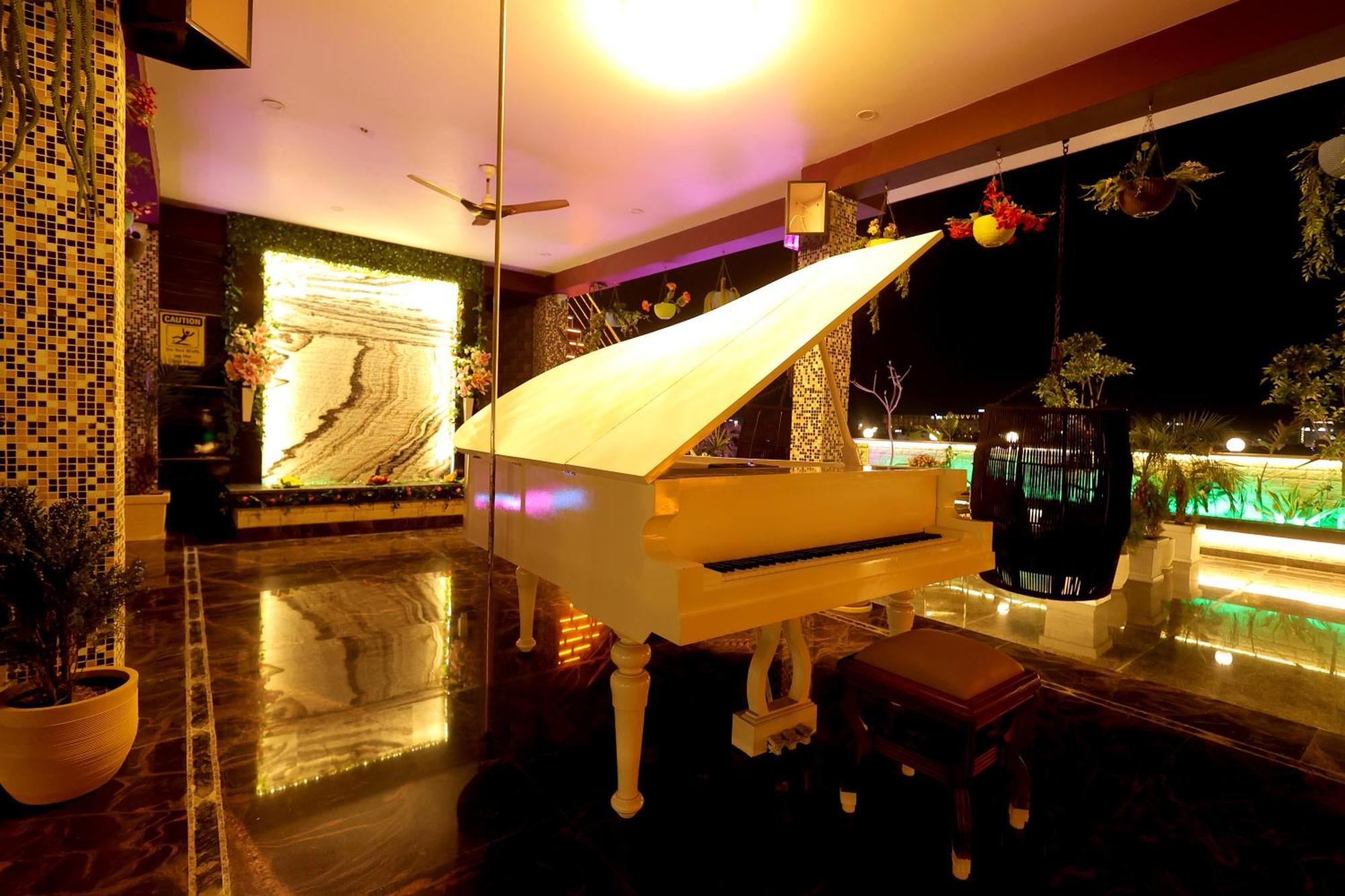 Aman Homestay, A Boutique Hotel Агра Экстерьер фото