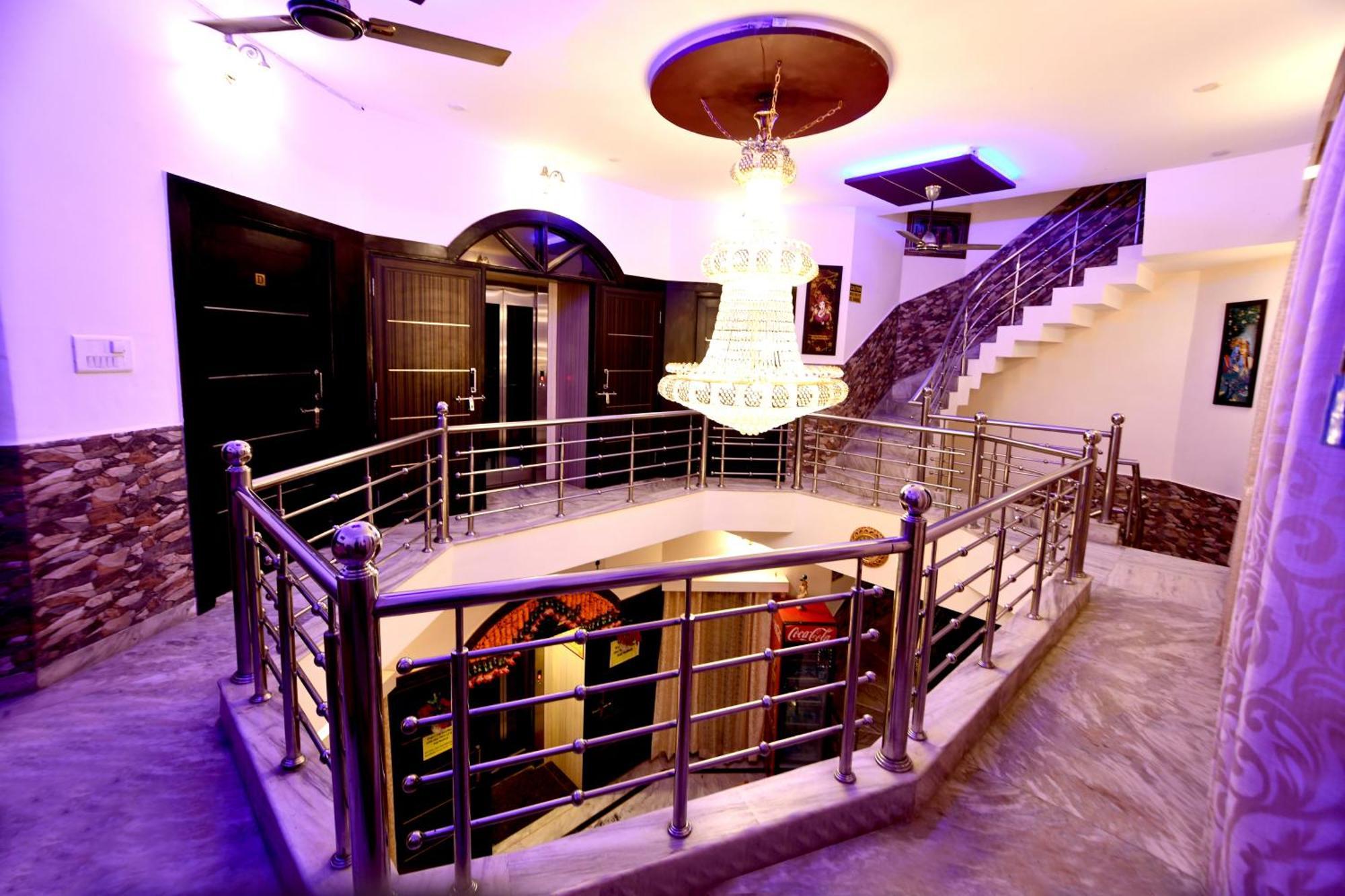 Aman Homestay, A Boutique Hotel Агра Экстерьер фото