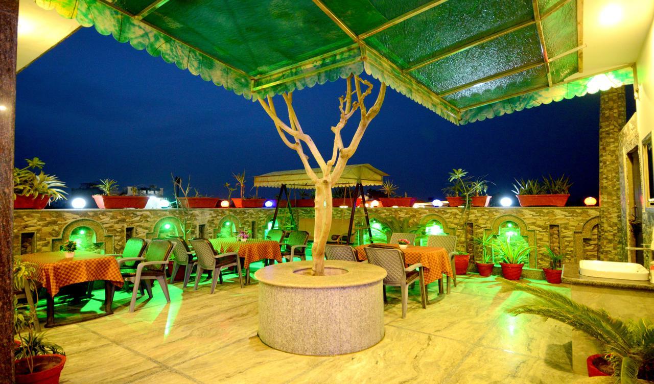 Aman Homestay, A Boutique Hotel Агра Экстерьер фото